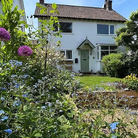 Charming Hedgehog Cottage With Ev Charger Matlock  Exterior photo