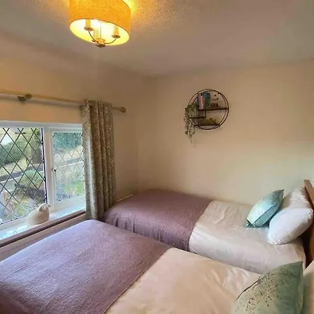 Charming Hedgehog Cottage With Ev Charger Matlock  Exterior photo
