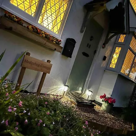 Charming Hedgehog Cottage With Ev Charger Matlock  Exterior photo
