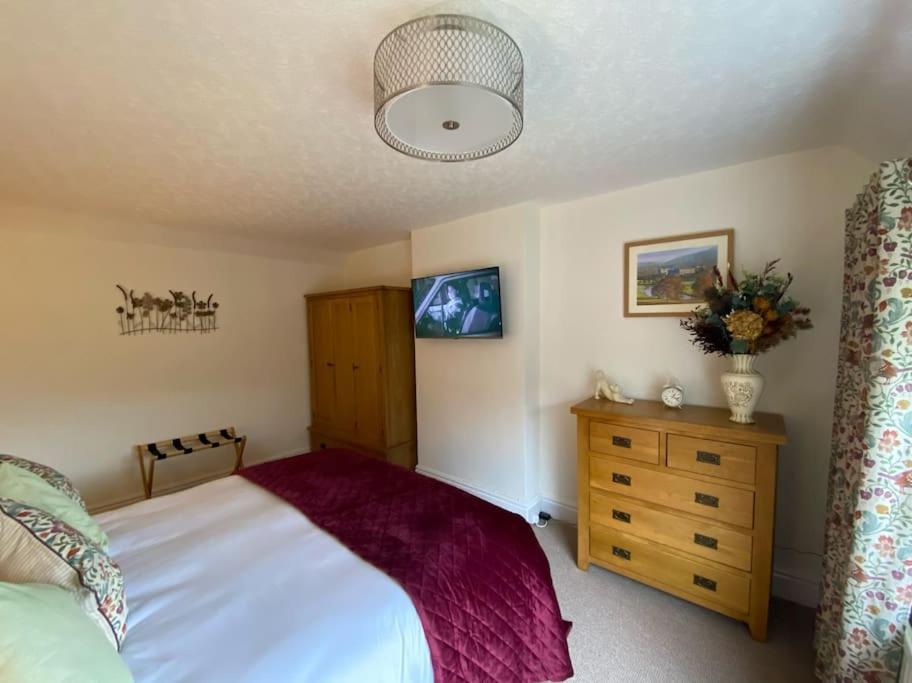 Charming Hedgehog With Ev Charger Holiday home Matlock (Derbyshire)